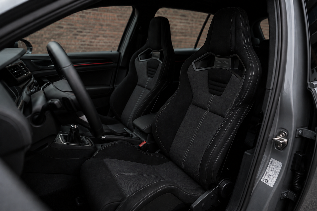 CEROS GTZ adjustable reclineable racing seat detail